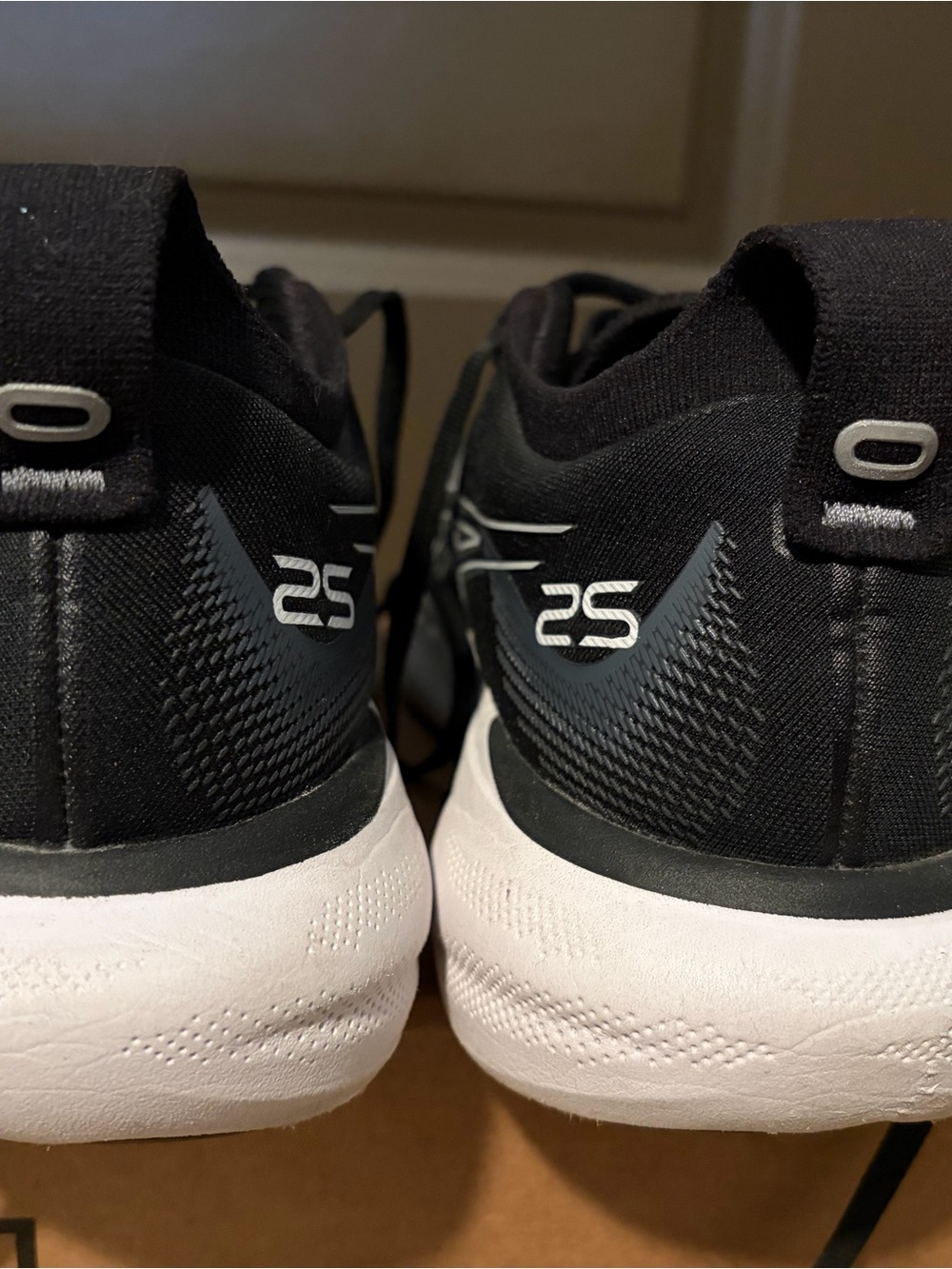 Asics Womens Black Athletic Running Shoes with White Midsole - Picture 4 of 5